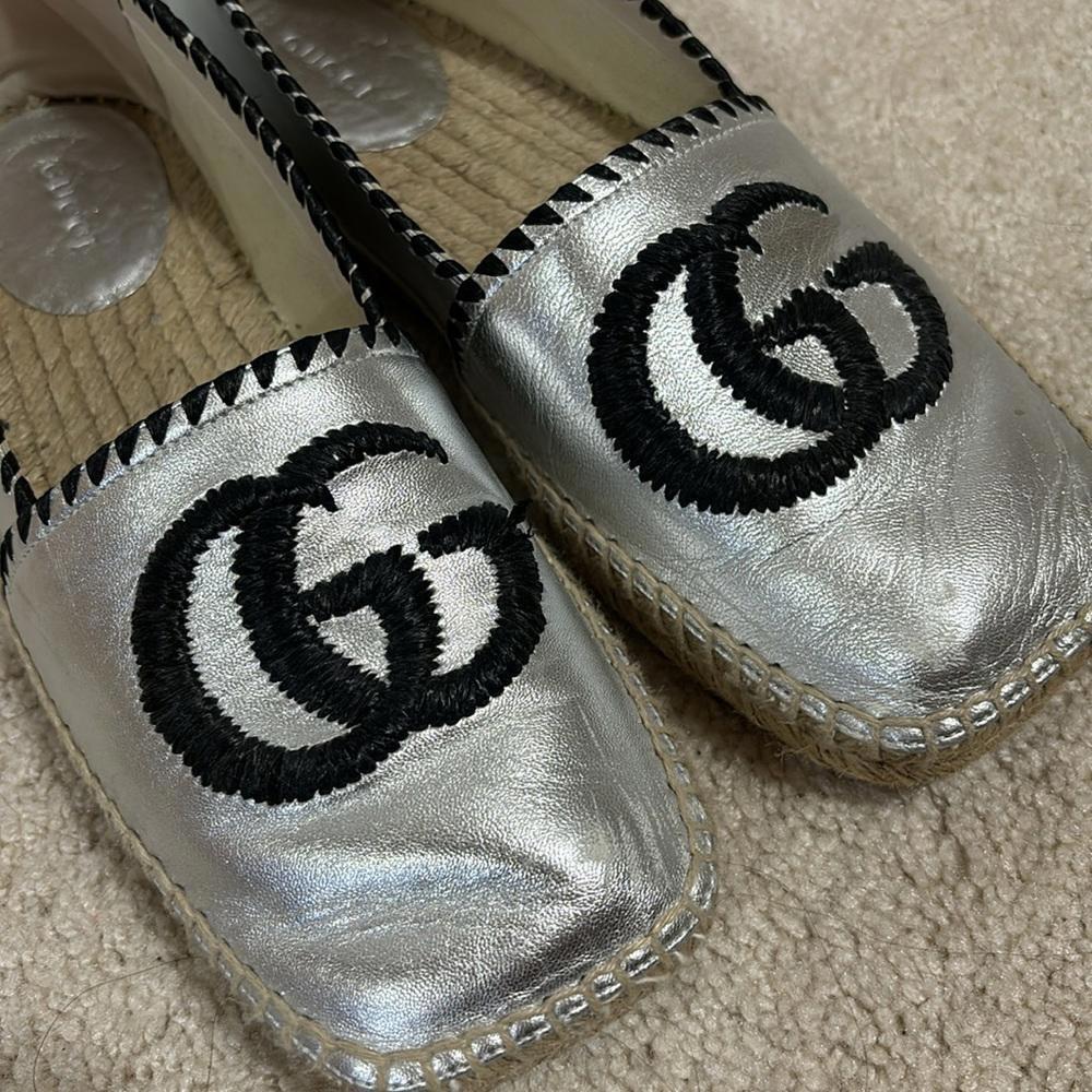 Gucci Silver and Black espadrilles - Picture 2 of 8